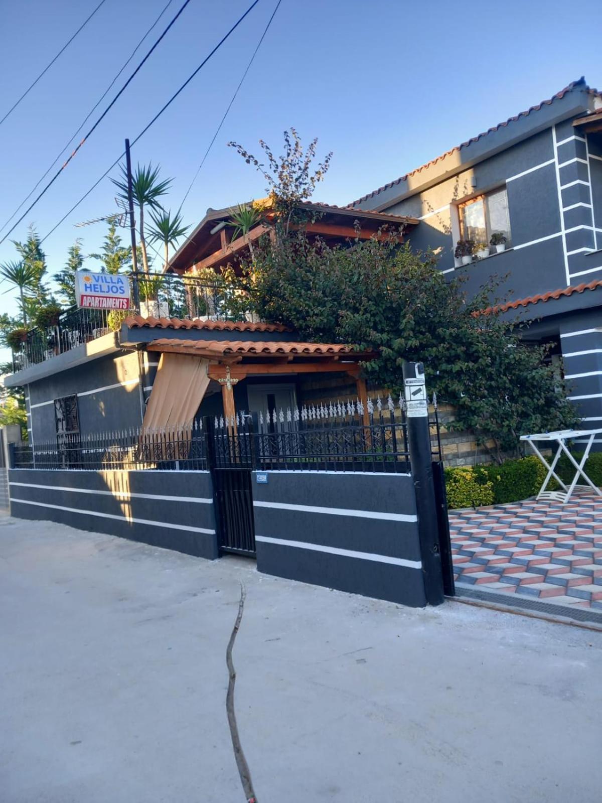 Villa Heljos Apartaments Vlore Exterior photo